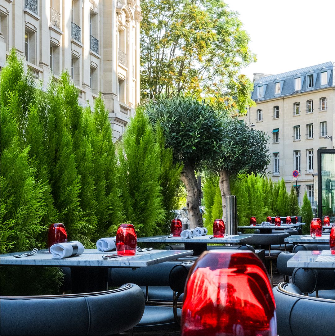 Porus Studio's Austin Dining Chair and Atlanta Dining Table at the Atelier Robuchon Restaurant in Paris, France